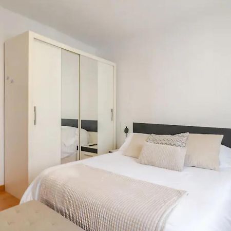 Hermoso Apartamento Cerca Al Mar Blanes Bagian luar foto