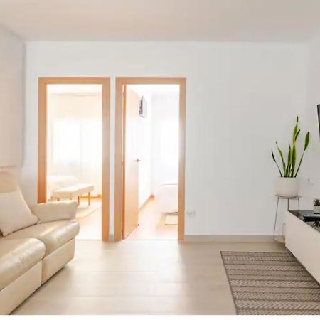 Hermoso Apartamento Cerca Al Mar Blanes Bagian luar foto