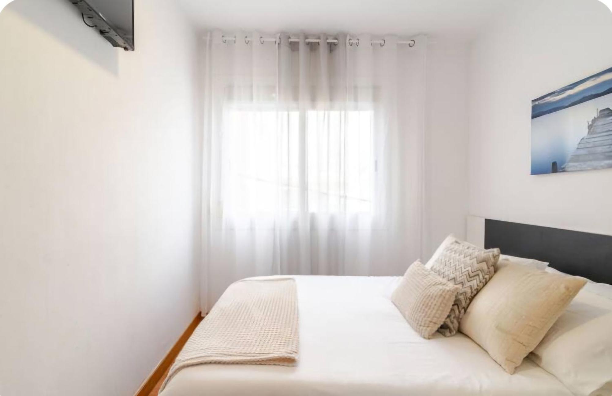 Hermoso Apartamento Cerca Al Mar Blanes Bagian luar foto